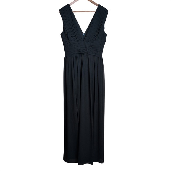 Dress the Population Dresses & Skirts - Dress The Population Jaclyn Black Pleated V-Neck Maxi Gown Dress Size L